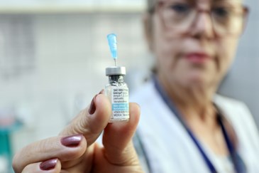 Vacinação contra a Dengue na UBS do Jardim Satélite