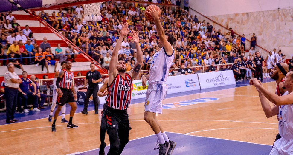 São José Basket 97 x 99 São Paulo