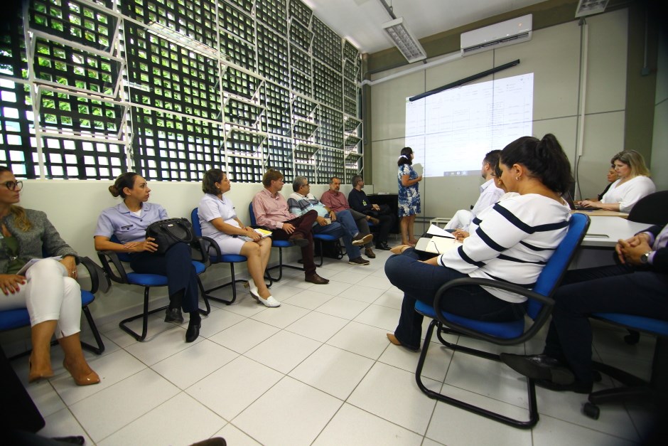 Coronavírus: Reunião com representantes de hospitais de São José. Foto: Claudio Vieira/PMSJC 17-03-2020
