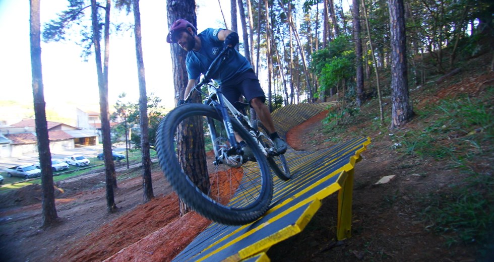 Teste na Pista de Mountain Bike - Cross Country Olímpico no Parque Alberto Simões na região norte. Foto: Claudio Vieira/PMSJC 20-06-2020