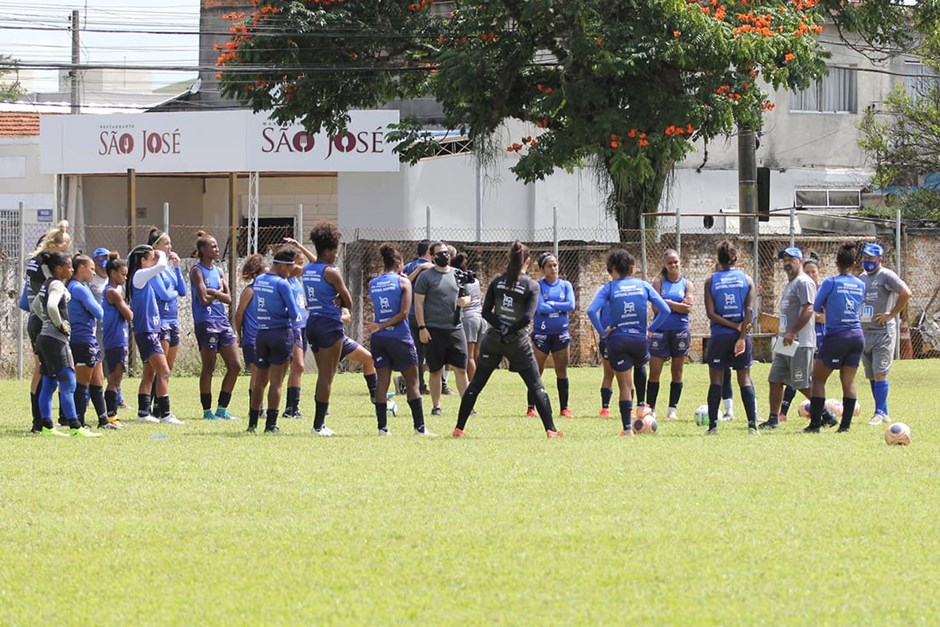 Futebol feminino fez último jogo em São José antes da paralisação -  Prefeitura de São José dos Campos