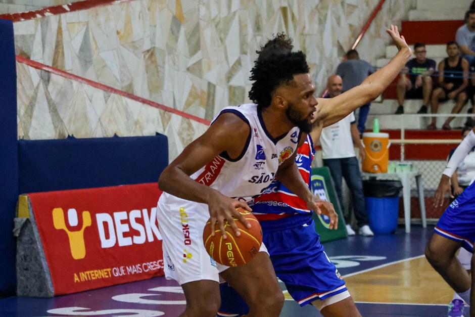 São José Basketball inicia sequência de 3 jogos em casa