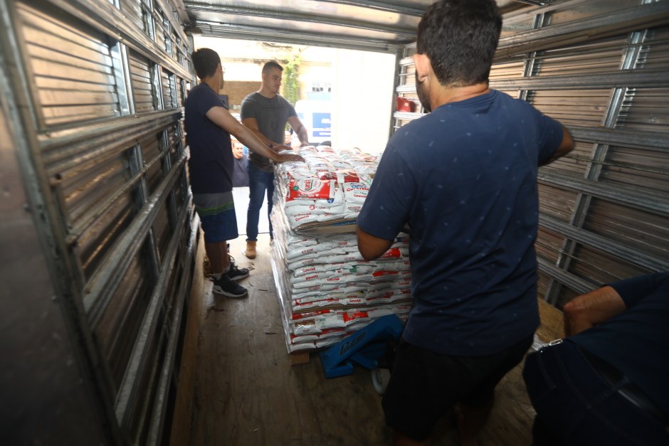 São José envia doações às famílias desabrigadas em São Sebastião. Foto: Claudio Vieira/PMSJC 19-02-2023 