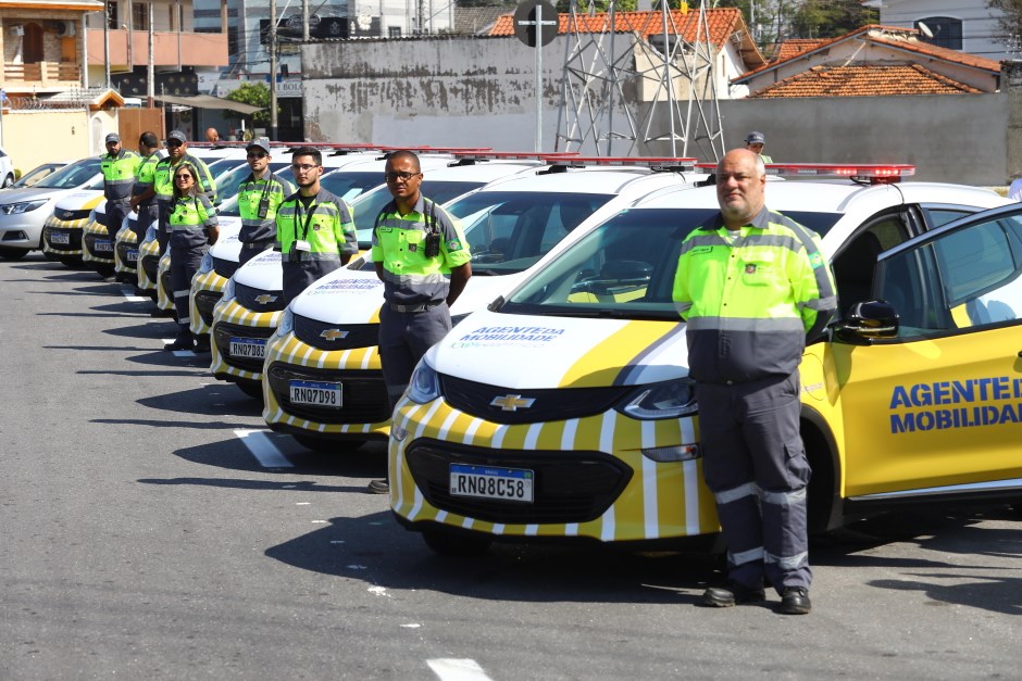 Corrida de carros elétricos em SP promove benefícios de mobilidade limpa -  Esportes - ANSA Brasil