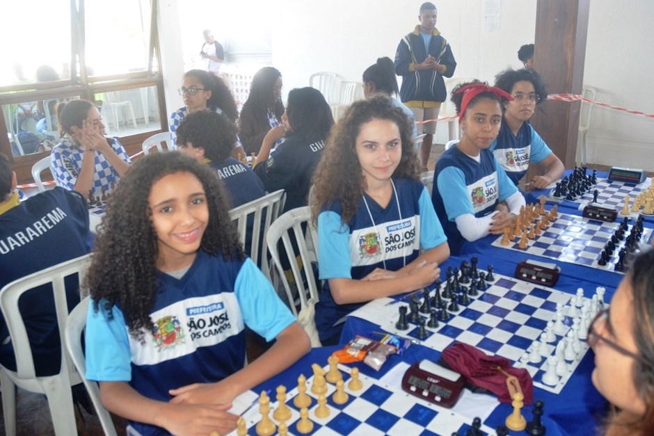 Prefeitura lança Clube de Xadrez para alunos do 1º ao 9º ano do