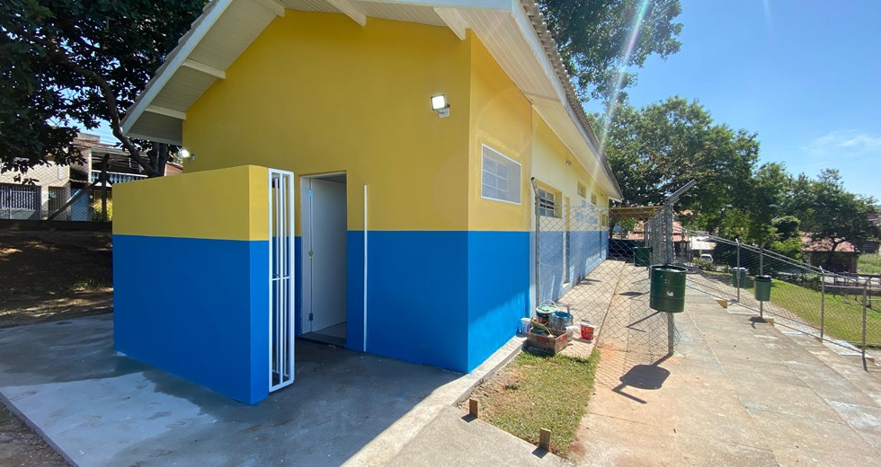 Construção dos sanitários no Campo de Futebol do Novo Horizonte.