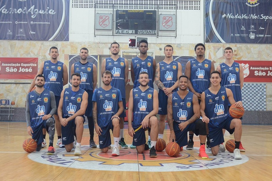 Basquete estreia neste sábado com equipe jovem e veloz