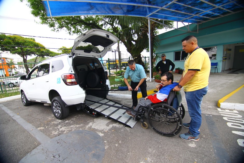 Transporte adaptado serviço para pessoas com mobilidade reduzida. Foto: Claudio Vieira/PMSJC. 21-10-2019