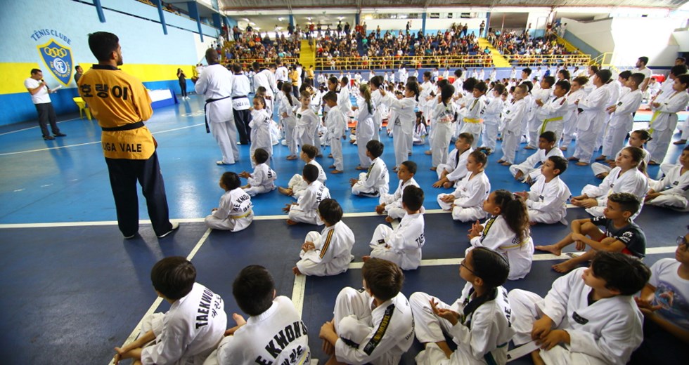 2ª Edição da promoção de faixas para 700 alunos do taekwondo no Tênis Clube. Foto: Claudio Vieira/PMSJC 01-12-2019