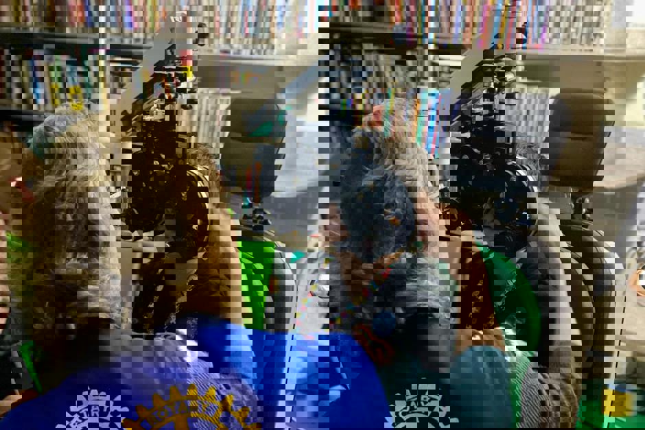 no-dia-da-acao-aquelas-que-apresentaram-indicios-de-dificuldade-visual-receberam-atendimento-especializado-com-oftalmologistas-voluntarios-6.jpeg