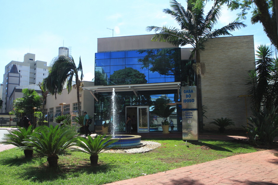 128-idosos-se-formarao-em-curso-de-informatica-oferecido-pela-prefeitura.jpg