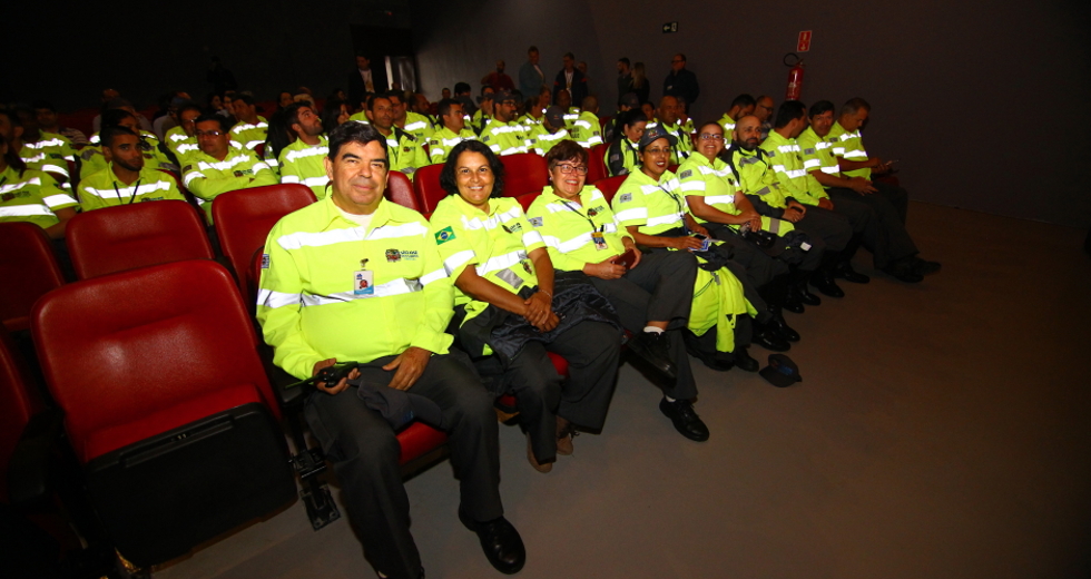 cv__0507_claudio_vieira.jpg