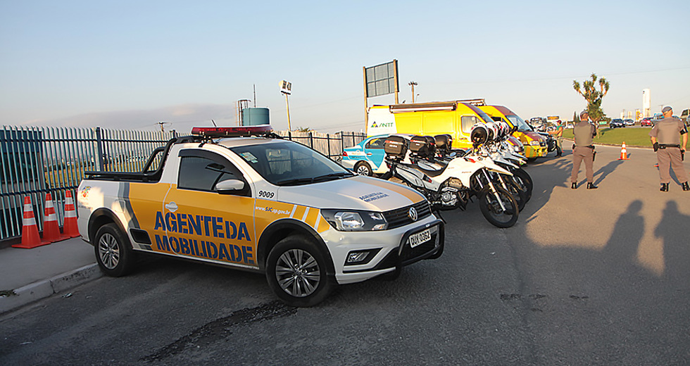 acao-conjunta-forcas-de-seguranca-blitz-bafometro-16-11-2019-lucas-cabral-57.jpg