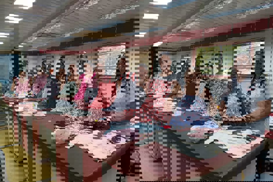 ultima-turma-do-cras-eugenio-de-melo-se-forma-nos-cursos-de-parceria-com-o-senai.jpeg