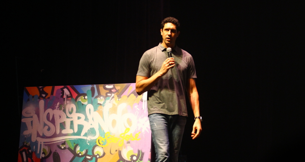 cv__7143_claudio_vieira.jpg
