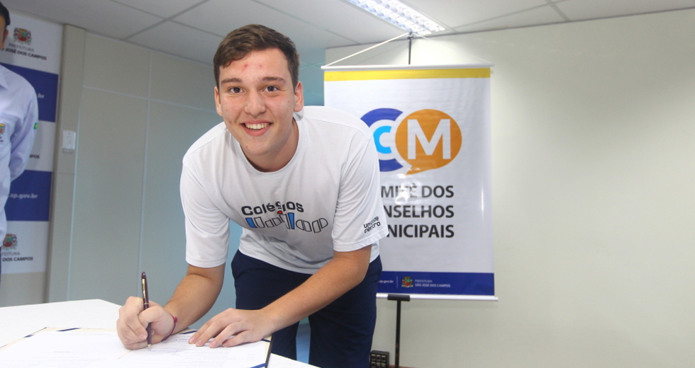 cv__9146_claudio_vieira.jpg