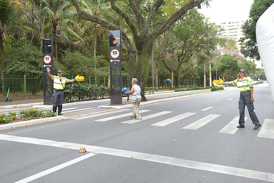 campanha-sinal-de-gentileza-avenida-nove-de-julho-15-10-2019-lucas-cabral-20.jpg