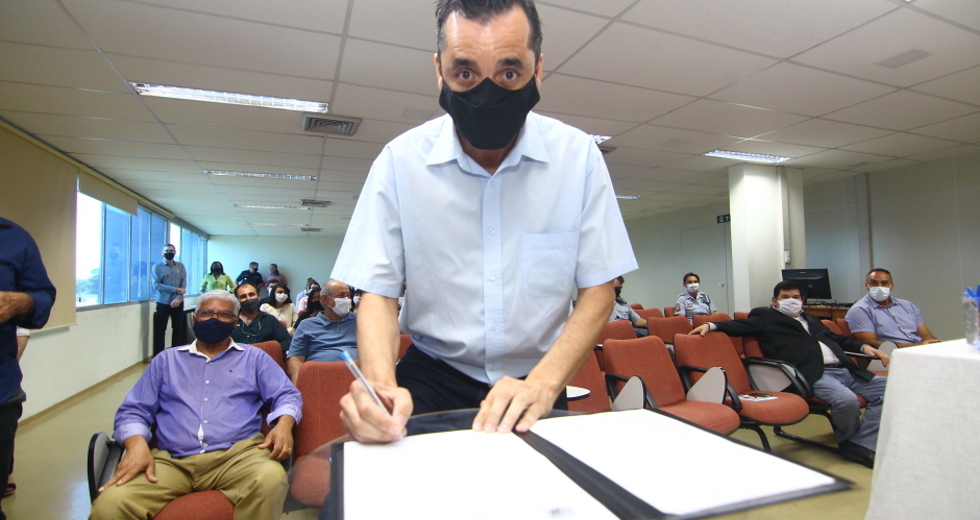 cv__7046_claudio_vieira.jpg