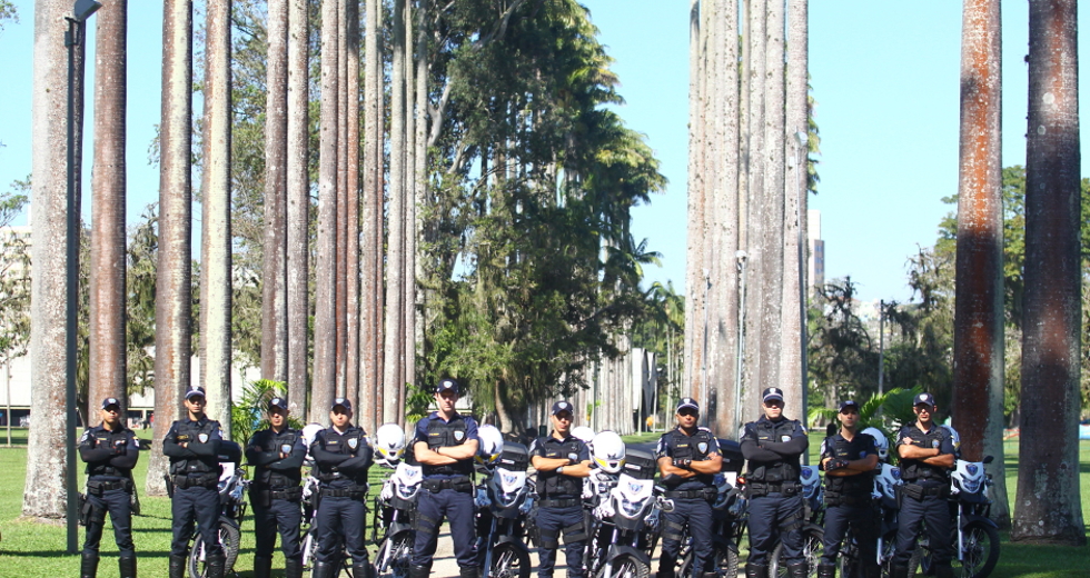 cv__2396_claudio_vieira.jpg