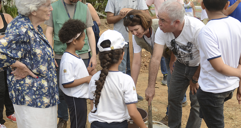 plantio-de-arvores-area-de-preservacao-permanente-corrego-alambari-20-09-2019-lucas-cabral-16.jpg
