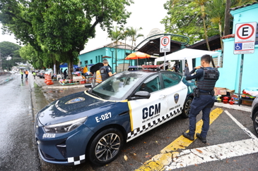 Feriado de Finados - Movimento no Cemitério Padre Rodolfo De Komorek no Centro. Foto: Claudio Vieira/PMSJC 02-11-2025   