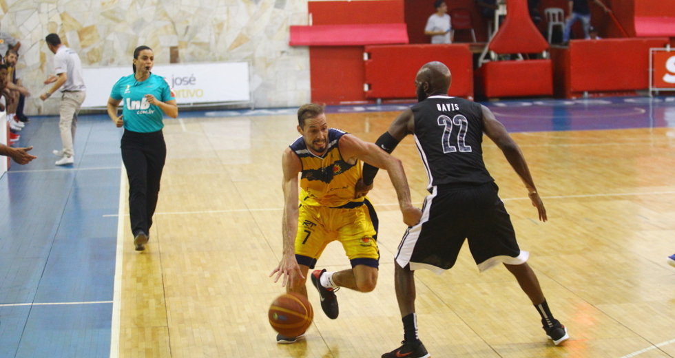 liga_ouro_basquete_34-claudio_vieira.jpg
