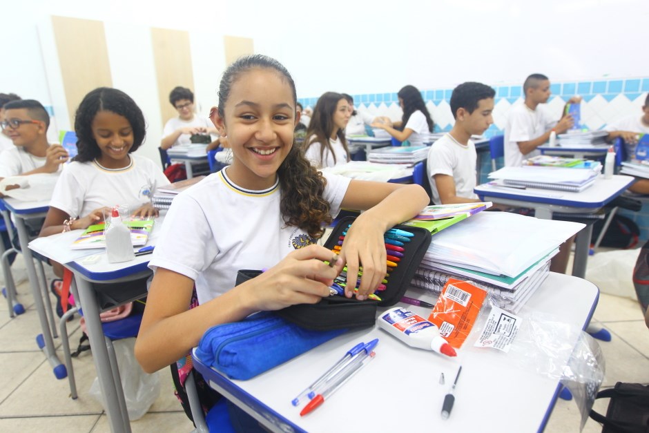 Volta às aulas e entrega do material escolar no primeiro dia de aula na Emef Leonor Pereira Nunes. Foto: Claudio Vieira/PMSJC. 03-02-2020