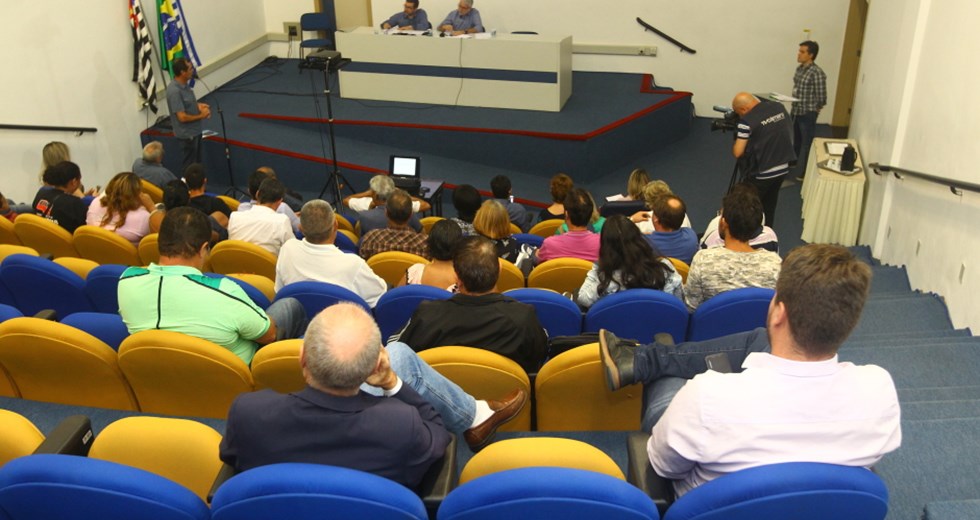 Audiência Pública da LDO na Câmara Municipal. Foto: Claudio Vieira/PMSJC. 09-03-2018