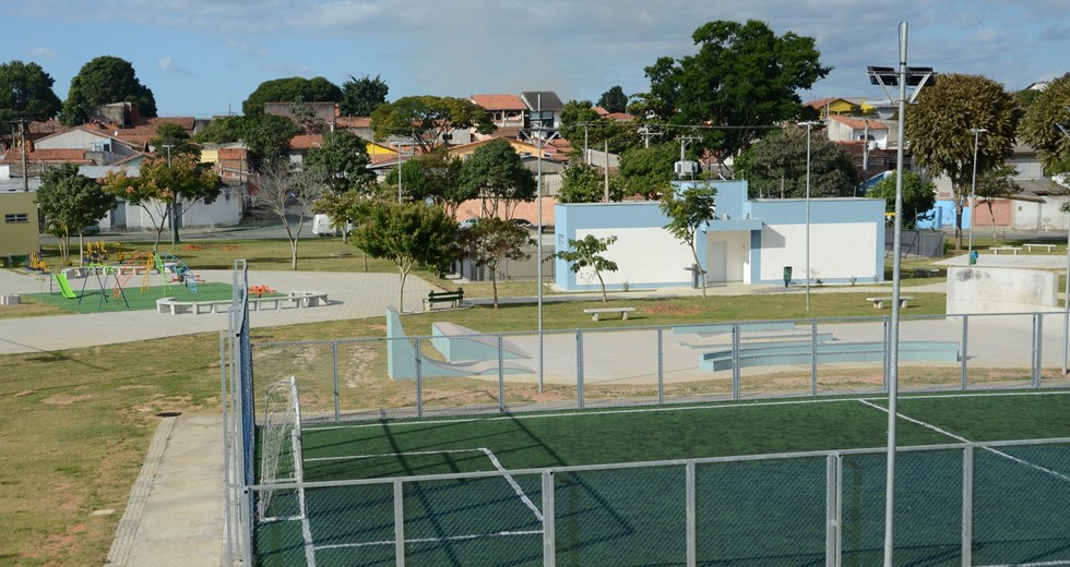 Reforma dos Poliesportivos Santa Inês / Altos de Santana / Campo dos Alemães e Cerejeiras 27/04/2020