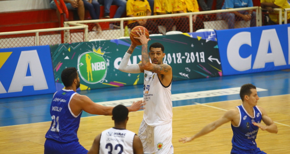 cv__7308-claudio_vieira.jpg