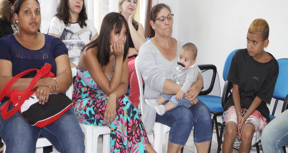 confraternizac-a-o_creas_centro31beto_faria.jpg