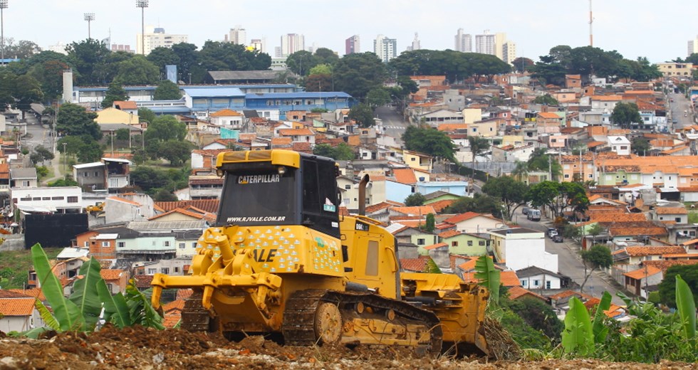 Obra da Via Cambuí - Morro do Regaço região da Vila Industrial. 04-04-2018 