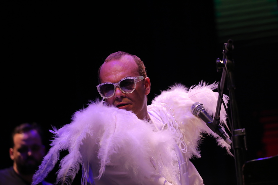 elton-john-sabados-musicais-paullo.jpg