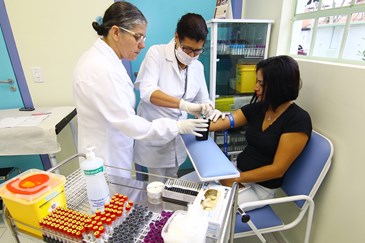 UBS Resolve Altos de Santana Autoridades municipais, servidores e munícipes participam do lançamento do programa UBS Resolve na unidade básica de saúde do Altos de Santana, na região norte.