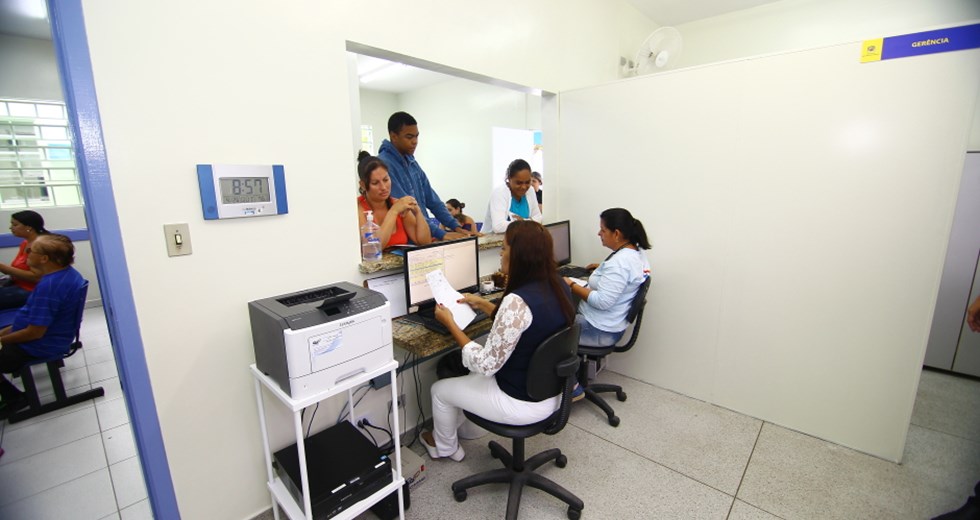 UBS Resolve Altos de Santana Autoridades municipais, servidores e munícipes participam do lançamento do programa UBS Resolve na unidade básica de saúde do Altos de Santana, na região norte.