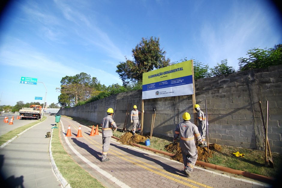 Foto: Claudio Vieira/PMSJC Começa a obra de iluminação ornamental da Via Norte. Foto: Claudio Vieira/PMSJC 10-08-2021