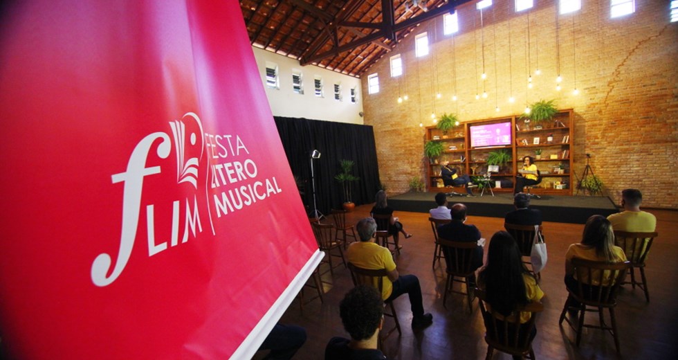 Coletiva de lançamento da FLIM - Festa Literomusical do Parque Vicentina Aranha. Foto: Claudio Vieira/PMSJC 01-09-2021
