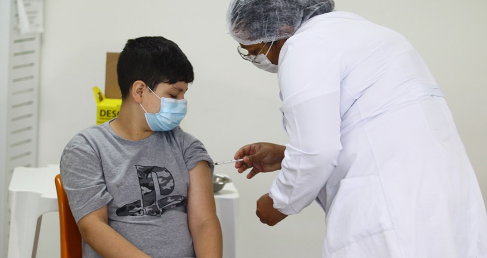 Vacinação contra a Covid-19 na Casa do Idoso Sul. Foto: Claudio Vieira/PMSJC 19-10-2021