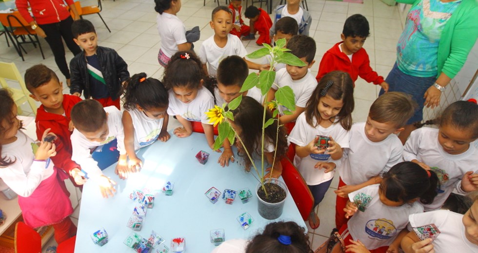 Emei Zilda Costa crianças aprendem sobre sustentabilidade 08-05-2018