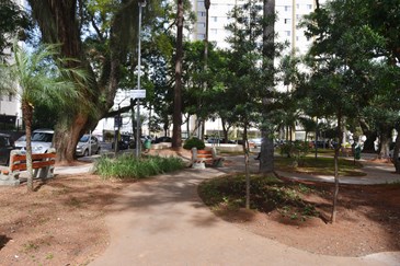 Praça Romão Gomes no bairro Vila Adyanna  11 05 2018