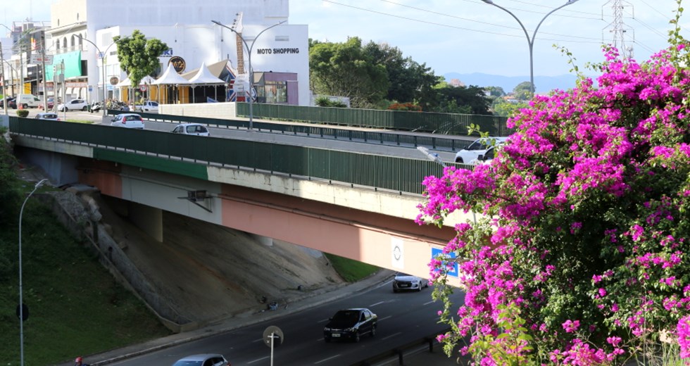 Viaduto Rui Dória na Av. Nelson D'Ávila com obras finalizadas