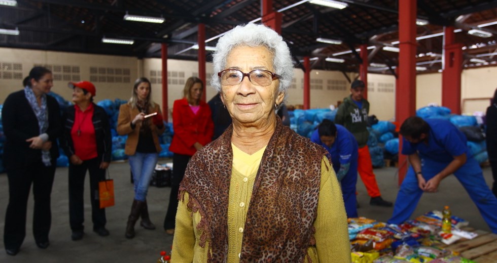 Almerinda Carvalho Domingues, 85 anos, moradora do bairro Jardim Telespark