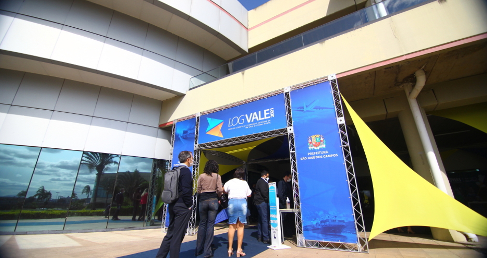 cv__0737_claudio_vieira.jpg