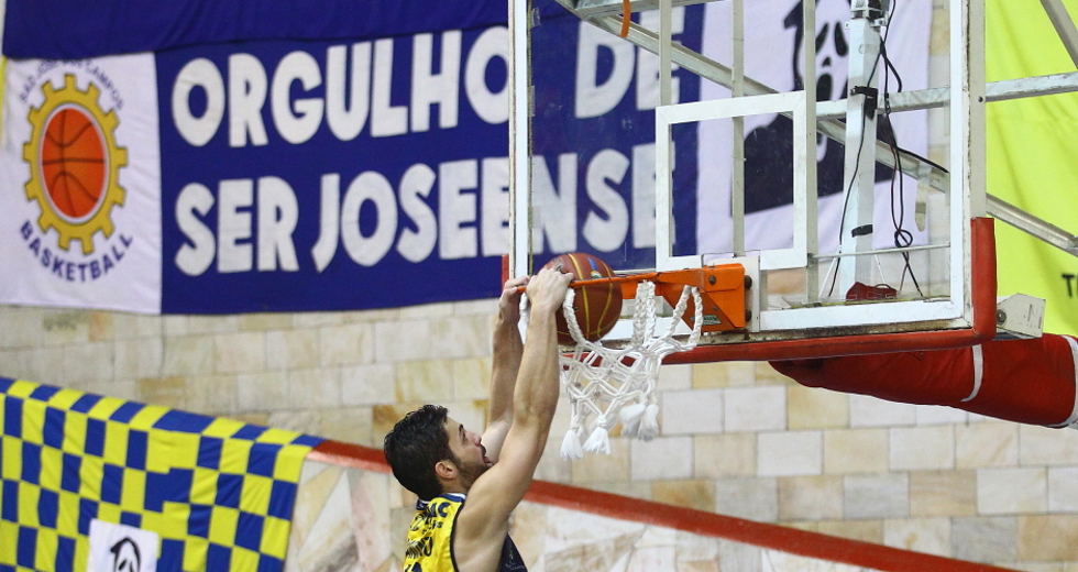 cv__1311-claudio_vieira.jpg