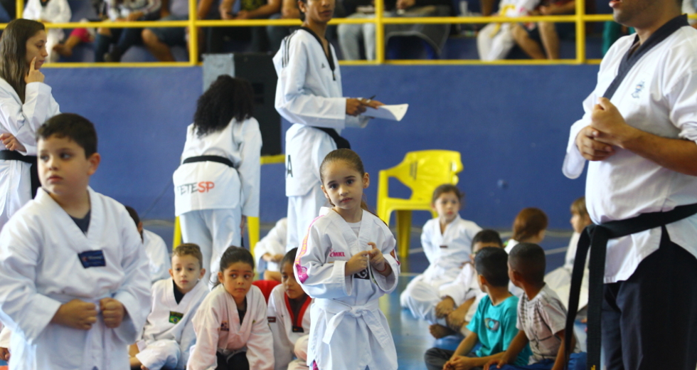 cv__9816_claudio_vieira.jpg