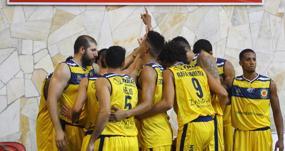 liga_ouro_basquete_11-claudio_vieira.jpg