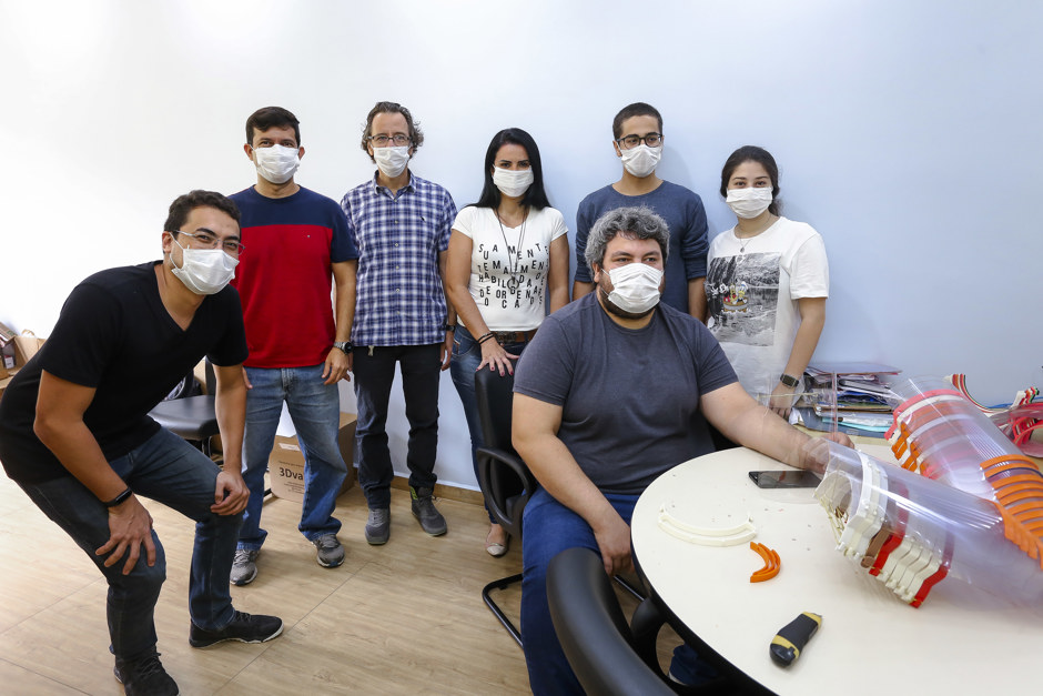 producao-de-mascaras-na-univap-ab-205.jpg