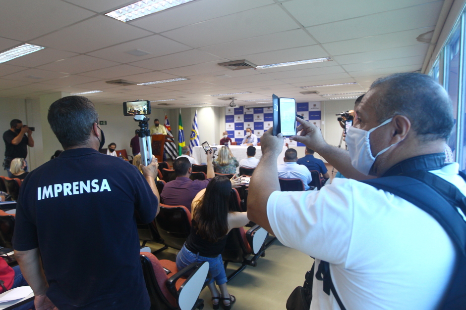 cv__6650_claudio_vieira.jpg