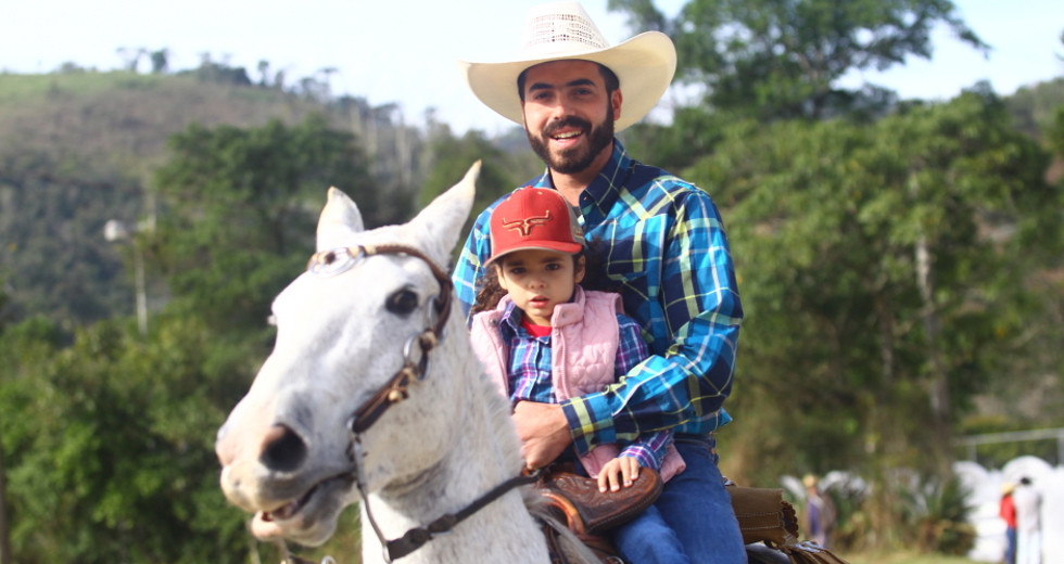 cv__4317-claudio_vieira.jpg