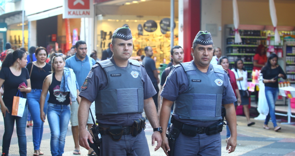 cv__7069_claudio_vieira.jpg